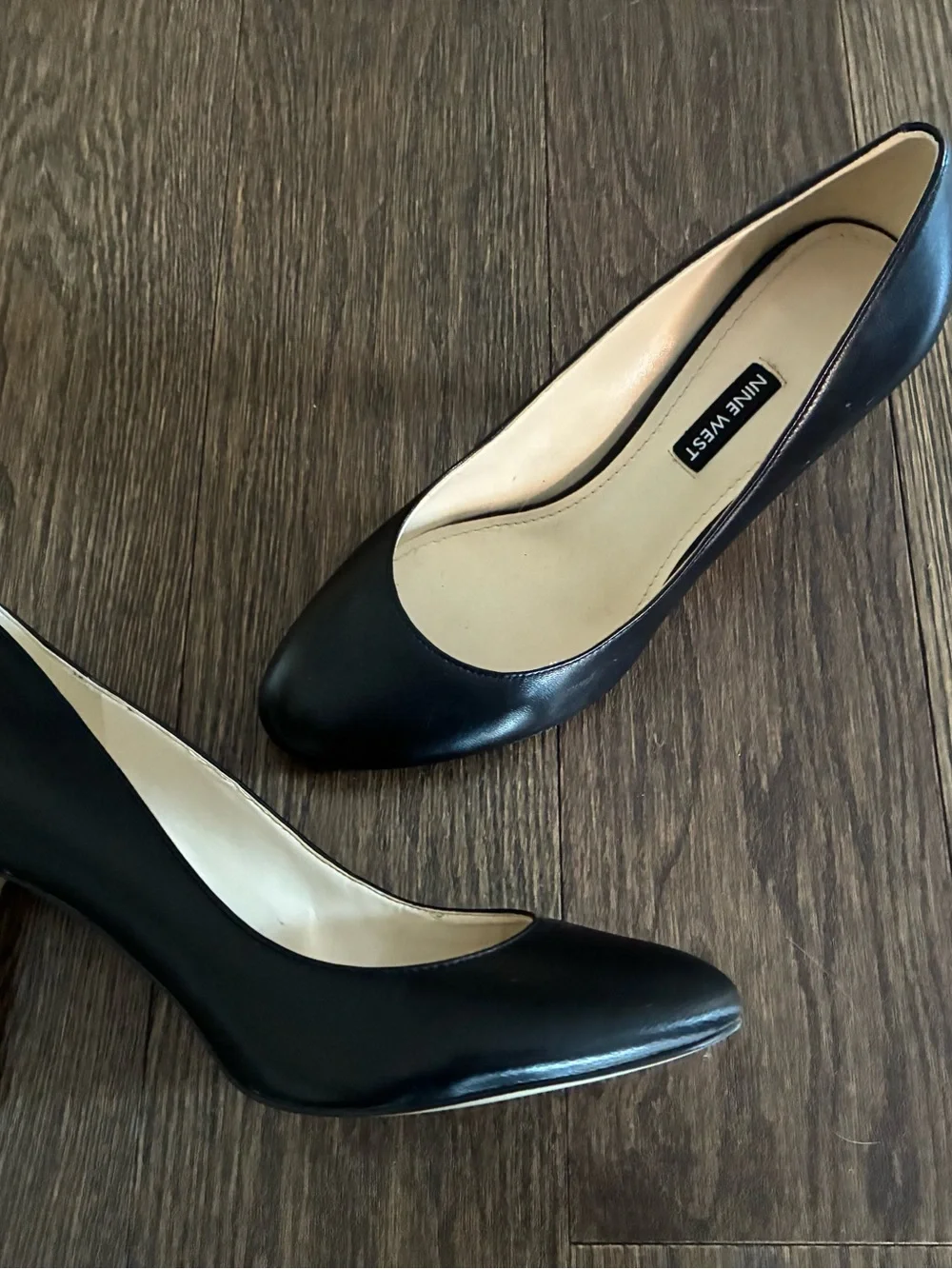 Nine West Black Pumps - Picture 4 of 12